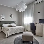 Rouge International Hotel