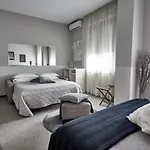 Hotel Rouge International