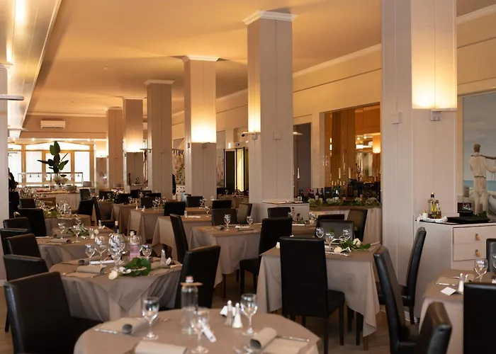 Rouge Hotel International