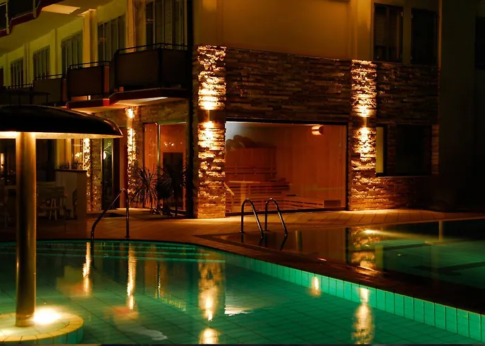 Rouge Hotel International Hotel