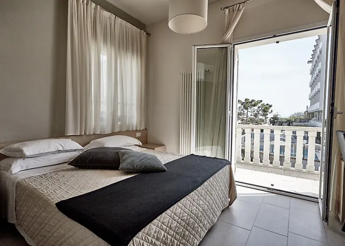 Rouge International 4*