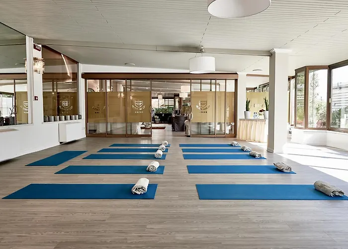 Hotel Rouge Hotel International