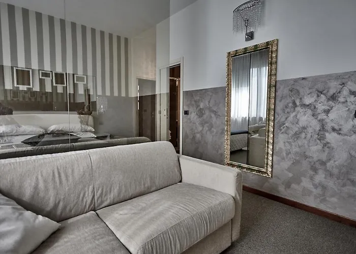 Rouge Hotel International Hotel