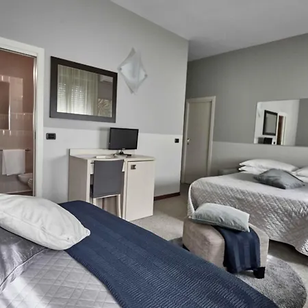 Hotel Rouge International