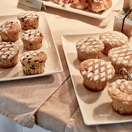 מלון Rouge International