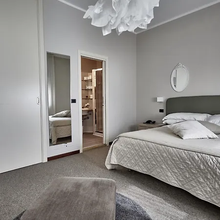 Hotel Rouge International