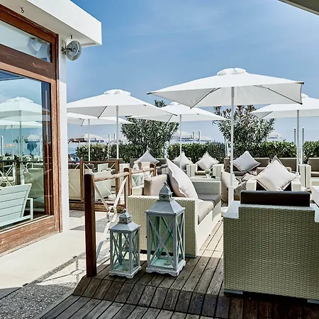 מלון Rouge International מילאנו מריטימה