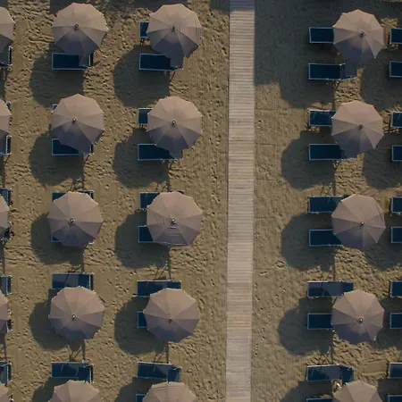 מלון Rouge International מילאנו מריטימה