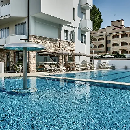 Hotel Rouge International 4*