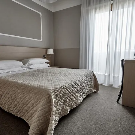 Hotel Rouge International 4*